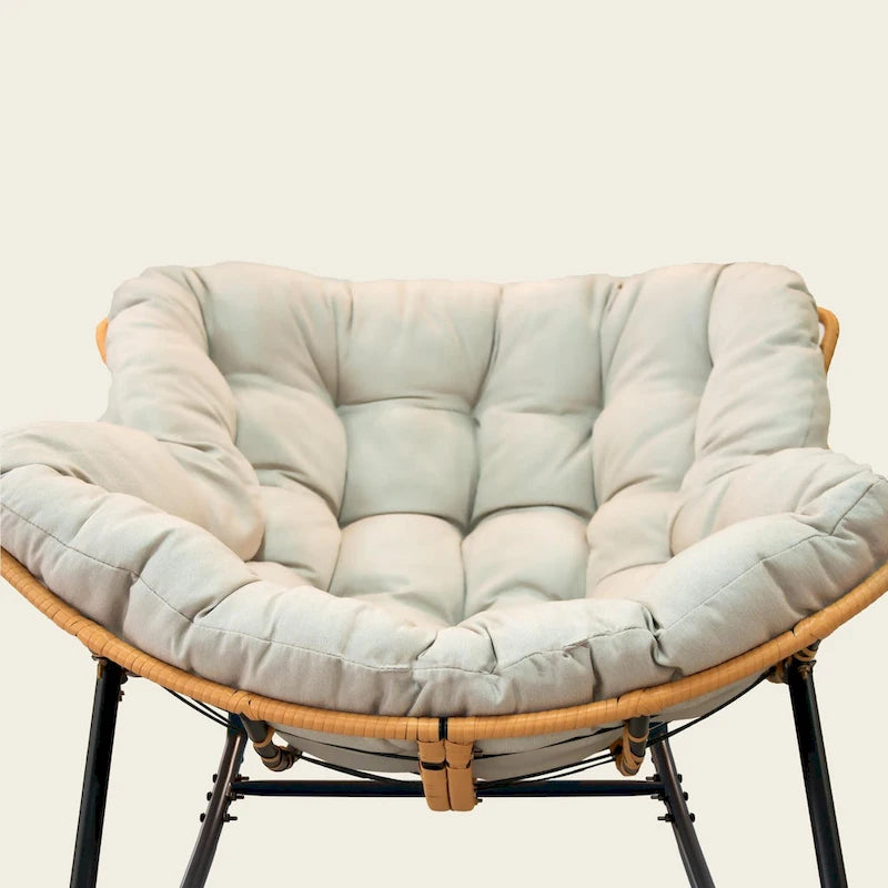 Fauteuil œuf à bascule avec design en rotin