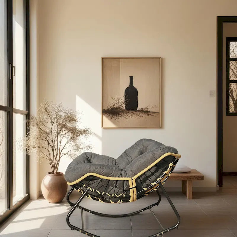 Fauteuil œuf à bascule avec design en rotin