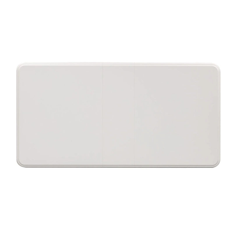 Table rectangulaire blanche avec pieds
