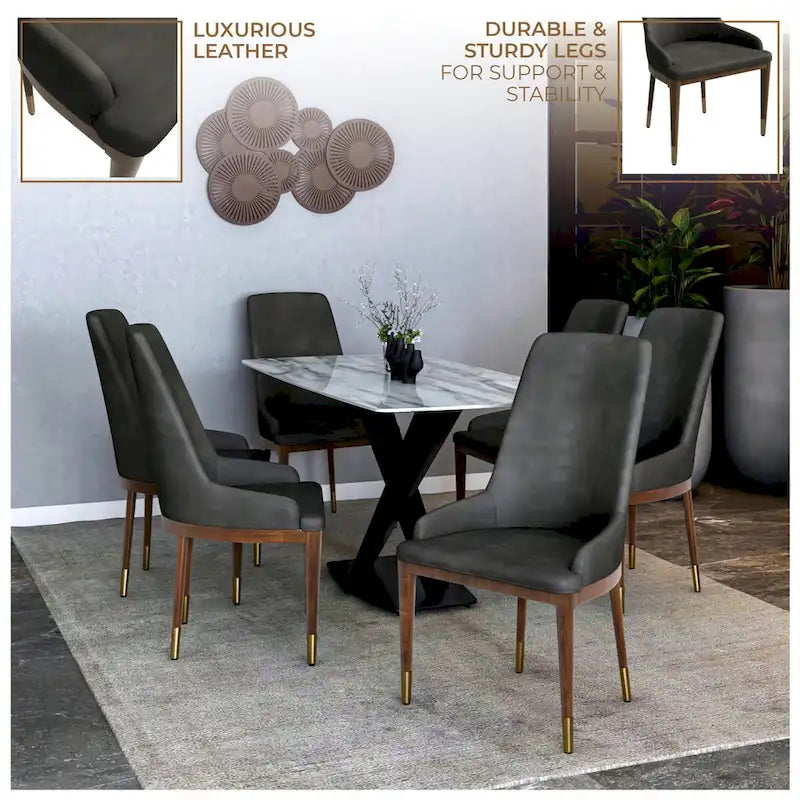 Chaise de salle à manger en cuir rembourré avec piètement doré - Dossier haut